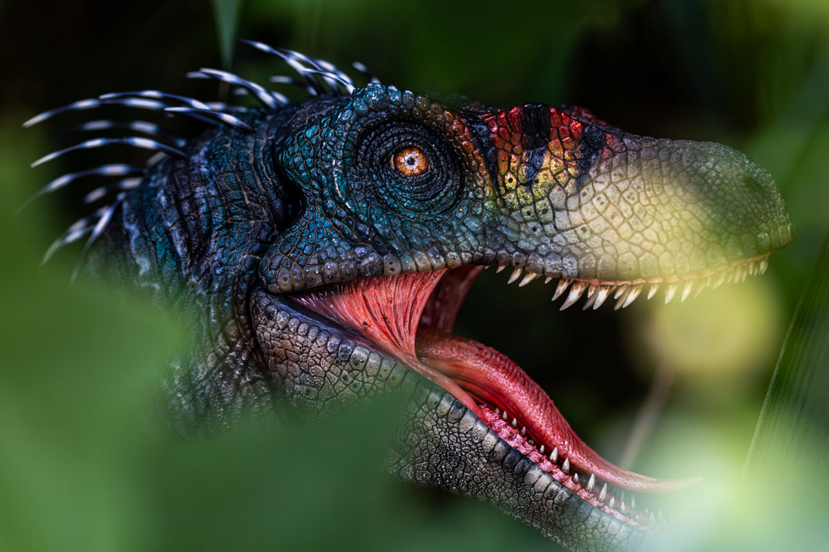 Glitch Studio – Velociraptor Bust 1/3 Scale