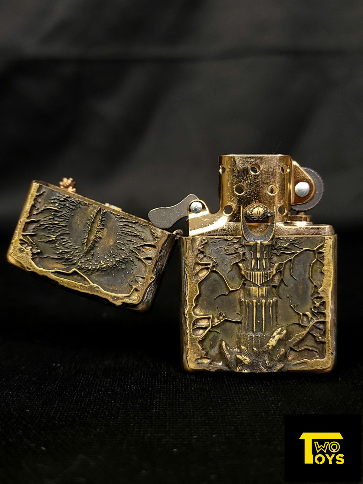 Handcrafted Lighter Shell - Eyes of the Death - Twotoys