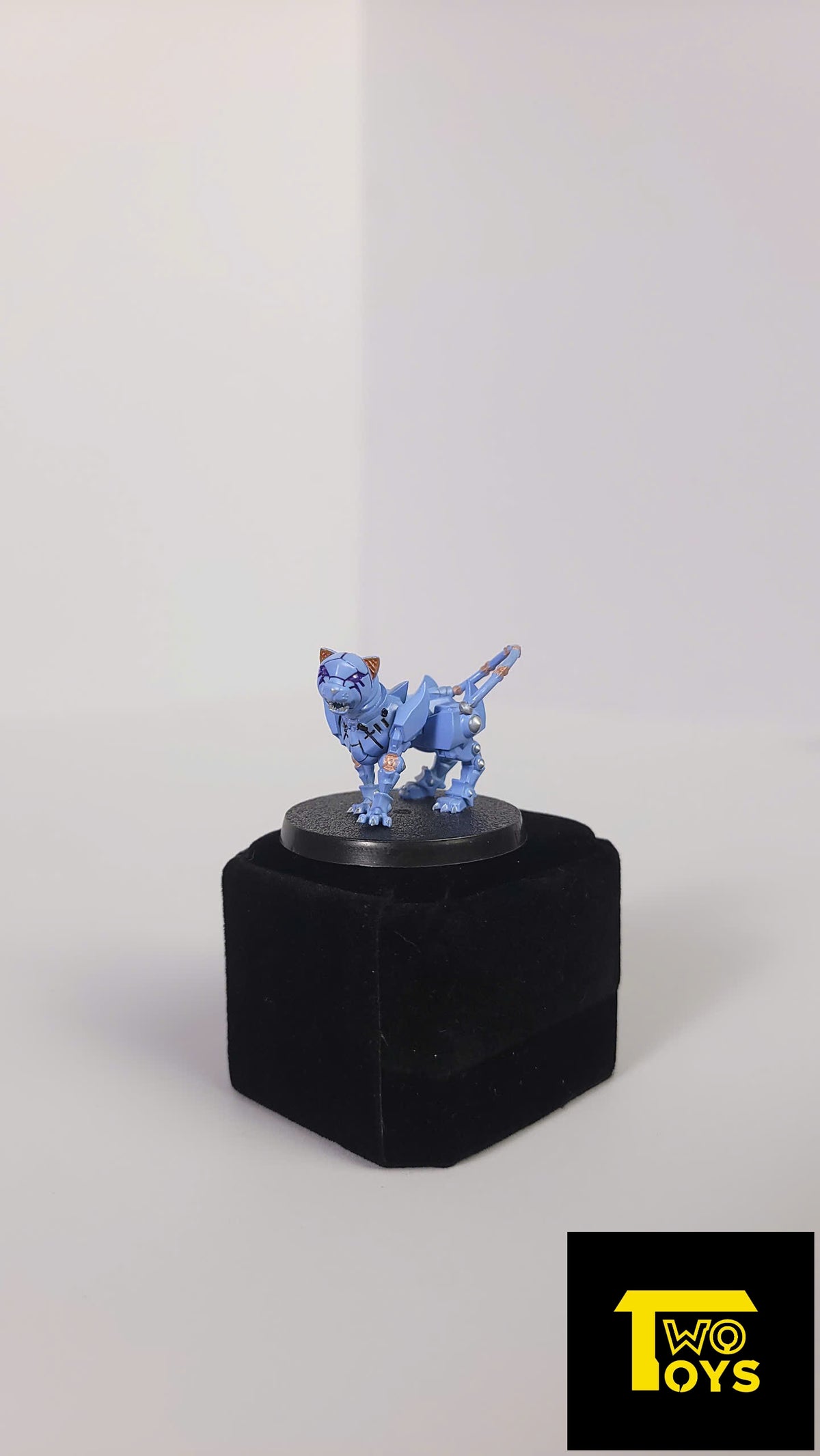 Organoids Pulse - Seated Pose (Resin Painted)